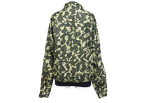 Load image into Gallery viewer, 極美品 LOUIS VUITTON ルイヴィトン モノグラムカモフラージュリバーシブルジャケット村上隆 RM082M MNBS01PL4 サイズ44 中古 62987
