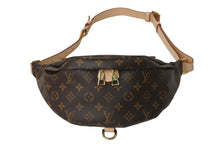 Load image into Gallery viewer, 新品未使用 LOUIS VUITTON ルイヴィトン ボディバッグ M43644 バムバッグ ブラウン モノグラムキャンバス 中古 62989