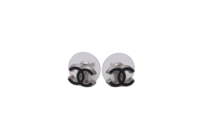 CHANEL シャネル ピアス ミニ ココマーク 06Pブラック シルバー金具 美品 中古 62990
