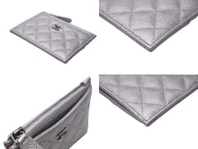 Load image into Gallery viewer, 極美品 CHANEL シャネル カードケース ココマーク AP0219 24番台 キャビアスキン シルバー 中古 63001
