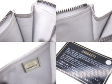 Load image into Gallery viewer, 極美品 CHANEL シャネル カードケース ココマーク AP0219 24番台 キャビアスキン シルバー 中古 63001