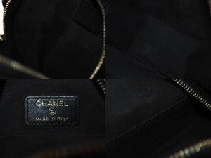 極美品 CHANEL シャネル ショルダーバッグ チェーン 19 ココマーク ラムスキン ラウンド型 ブラック ゴールド金具 中古 63004