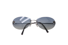 Load image into Gallery viewer, 極美品 CHANEL シャネル サングラス リムレス ココマーク 59▫︎16 130 ブルー シルバー金具 中古 63022