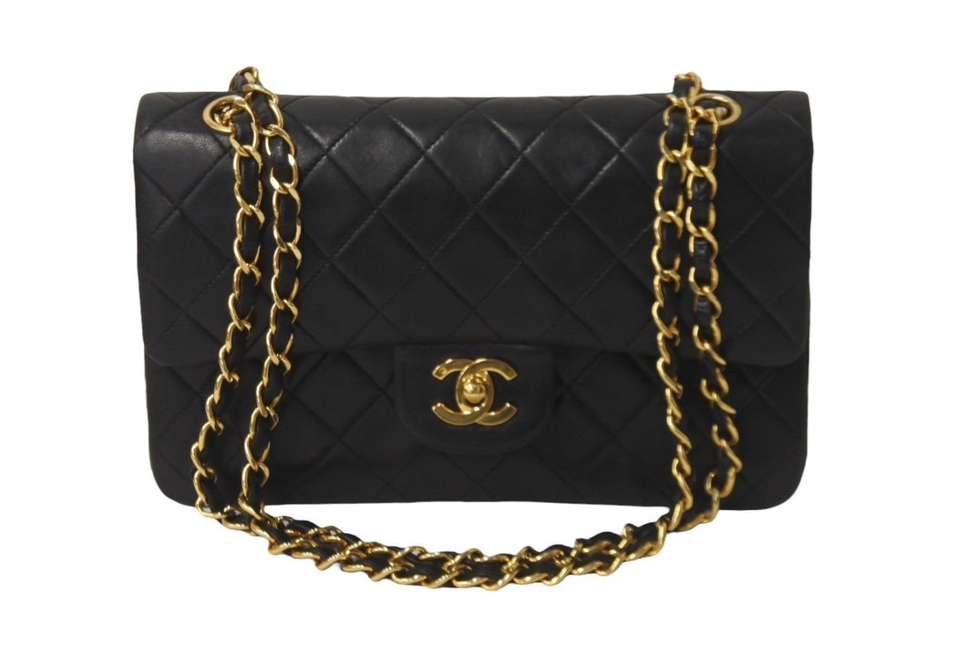 CHANEL シャネル Wフラップ マトラッセ チェーン ショルダーバッグ 23cm 2番台 ラムスキン ブラック ゴールド金具 美品 中古 63028