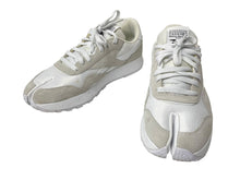 Load image into Gallery viewer, REEBOK × Maison Margiela リーボック × メゾンマルジェラ スニーカー ホワイト ナイロン メンズ HP8847 サイズ44 中古 63055