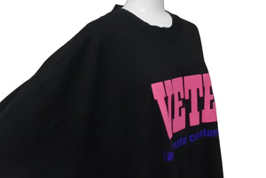 VETEMENTS ヴェトモン 23SS ユーズド加工ロゴ エンボスプリントTシャツ 23SS ブラック サイズS UE63TR740B 美品 中古 63075 