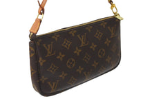 Load image into Gallery viewer, LOUIS VUITTON ルイヴィトン アクセサリーポーチ ポシェットアクセソワール M51980 モノグラム 美品 中古 63109