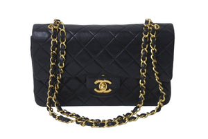 CHANEL シャネル Wフラップ マトラッセ チェーン ショルダーバッグ 23cm 2番台 ラムスキン ブラック ゴールド金具 美品 中古 63126