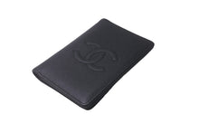 Load image into Gallery viewer, CHANEL シャネル 二つ折り カードケース パスケース ココマーク 8番台 ブラック 黒 キャビアスキン 美品 中古 63128