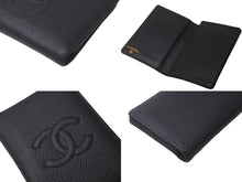 Load image into Gallery viewer, CHANEL シャネル 二つ折り カードケース パスケース ココマーク 8番台 ブラック 黒 キャビアスキン 美品 中古 63128