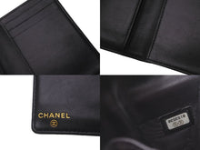 Load image into Gallery viewer, CHANEL シャネル 二つ折り カードケース パスケース ココマーク 8番台 ブラック 黒 キャビアスキン 美品 中古 63128