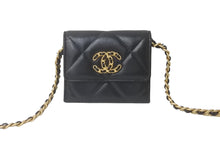 Load image into Gallery viewer, 極美品 CHANEL シャネル ショルダーバッグ チェーン 19 チェーンウォレットAP2409 ラムスキン ブラック ゴールド金具 中古 63152