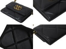 Load image into Gallery viewer, 極美品 CHANEL シャネル ショルダーバッグ チェーン 19 チェーンウォレットAP2409 ラムスキン ブラック ゴールド金具 中古 63152