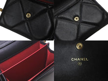 Load image into Gallery viewer, 極美品 CHANEL シャネル ショルダーバッグ チェーン 19 チェーンウォレットAP2409 ラムスキン ブラック ゴールド金具 中古 63152