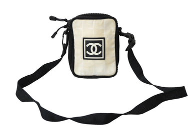 CHANEL シャネル ショルダーバッグ A22059 ココマーク スポーツライン ドレイク愛用 8番台 美品 中古 63155