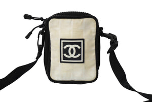 CHANEL シャネル ショルダーバッグ A22059 ココマーク スポーツライン ドレイク愛用 8番台 美品 中古 63155
