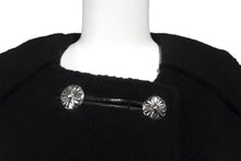 Load image into Gallery viewer, 極美品 CHROME HEARTS クロムハーツ クロスボールボタン ノーカラーウールコート XS カシミヤ ブラック 中古 63166