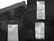 Load image into Gallery viewer, 新品未使用 LOUIS VUITTON ルイヴィトン ジャケット フラッグパッチ RW192 PUO HHB99W メタリック サイズ52 グレー 中古 63182