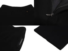 Load image into Gallery viewer, CHANEL シャネル 紙タグ サイドライン ロゴ ワイドパンツ ウール P05760 ココマークボタン ブラック 美品 中古 63192