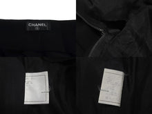 Load image into Gallery viewer, CHANEL シャネル 紙タグ サイドライン ロゴ ワイドパンツ ウール P05760 ココマークボタン ブラック 美品 中古 63192