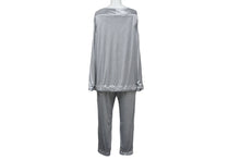 Load image into Gallery viewer, CHANEL シャネル ココマーク 長袖Tシャツ オールインワン セットアップ P43485K04412 AW002 グレー シルバー金具 美品 中古 63194