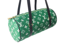 Load image into Gallery viewer, 新品同様 LOUIS VUITTON ルイヴィトン パピヨン26 モノグラム ジャガード ベルベット ハンド バッグ グリーン M46206 中古 63452