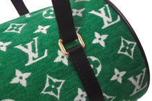 Load image into Gallery viewer, 新品同様 LOUIS VUITTON ルイヴィトン パピヨン26 モノグラム ジャガード ベルベット ハンド バッグ グリーン M46206 中古 63452