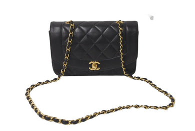 極美品 CHANEL シャネル チェーンショルダーバッグ ダイアナマトラッセ 22 3番台 ラムスキン ブラック ゴールド金具 中古 63467
