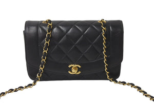 極美品 CHANEL シャネル チェーンショルダーバッグ ダイアナマトラッセ 22 3番台 ラムスキン ブラック ゴールド金具 中古 63467