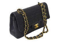 Load image into Gallery viewer, CHANEL シャネル Wフラップ マトラッセ チェーン ショルダーバッグ 23cm 4番台 ラムスキン ブラック ゴールド金具 美品 中古 63468