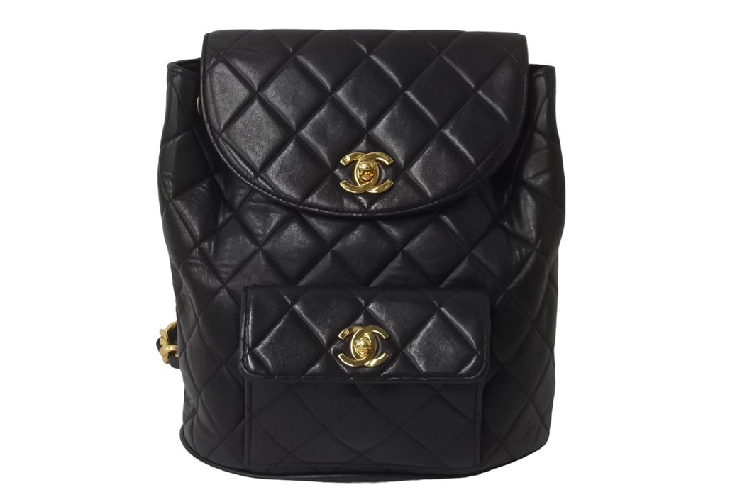 CHANEL シャネル マトラッセ リュック Wココマーク バックパック ココマーク 2番台 1993年 ラムスキン ブラック ゴールド金具 良品 中古 63472