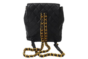 CHANEL シャネル マトラッセ リュック Wココマーク バックパック ココマーク 2番台 1993年 ラムスキン ブラック ゴールド金具 良品 中古 63472