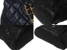 Load image into Gallery viewer, CHANEL シャネル マトラッセ リュック Wココマーク バックパック ココマーク 2番台 1993年 ラムスキン ブラック ゴールド金具 良品 中古 63472