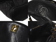 Load image into Gallery viewer, CHANEL シャネル マトラッセ リュック Wココマーク バックパック ココマーク 2番台 1993年 ラムスキン ブラック ゴールド金具 良品 中古 63472