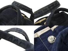 Load image into Gallery viewer, CHANEL シャネル スパークリングデニム ココマーク ハンドバッグ A31985 10番台 インディゴ ネイビー ゴールド金具 美品 中古 63477