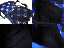 Load image into Gallery viewer, CHANEL シャネル エアライン ショルダーバック メッセンジャーバッグ A93385 ブルー ブラック ホワイト シルバー金具 中古 63485