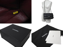 Load image into Gallery viewer, 極美品 CHANEL マトラッセWフラップチェーンショルダー 23番台 25cm ショルダーバッグ ブラック シルバー金具 ラムスキン 中古 63486