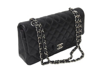 Load image into Gallery viewer, 極美品 CHANEL マトラッセWフラップチェーンショルダー 23番台 25cm ショルダーバッグ ブラック シルバー金具 ラムスキン 中古 63486