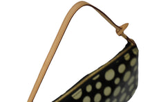 Load image into Gallery viewer, LOUIS VUITTON ルイヴィトン ポシェット アクセソワール ヴェルニ ドット インフィニティ M91427 ゴールド金具 美品 中古 63487