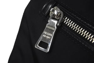PRADA プラダショルダーバッグ BT0713 トライアングルロゴ ナイロン レザー ブラック シルバー金具 美品 中古 63500 