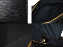Load image into Gallery viewer, LOUIS VUITTON ルイヴィトン スピーディ25 エピ ハンドバッグ M59032 ブラック ゴールド金具 美品 中古 63506