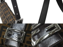 画像をギャラリービューアに読み込む, 極美品 FENDI フェンディ マンマバケット ハンドバッグ アクセサリーポーチ ズッカ柄 ブラウン シルバー金具 中古 63507 