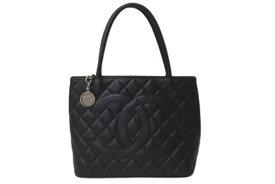 CHANEL シャネル ハンドバッグ 復刻トート キャビアスキン マトラッセ ココマーク 6番台 シルバー金具 美品 中古 63521