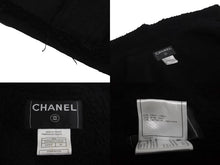 Load image into Gallery viewer, CHANEL シャネル ダブルブレスコート P29494V19654 ボア ブラック シルバーボタン 06P サイズ46 美品 中古 63525