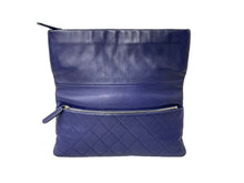 Load image into Gallery viewer, CHANEL シャネル クラッチバッグ マトラッセ ココマーク 20番台 2015年 A69391 ラムスキン パープル シルバー金具 美品 中古 63538
