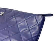 Load image into Gallery viewer, CHANEL シャネル クラッチバッグ マトラッセ ココマーク 20番台 2015年 A69391 ラムスキン パープル シルバー金具 美品 中古 63538