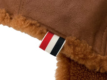 Load image into Gallery viewer, THOM BROWNE NEWYORK トムブラウン パイロットキャップ MHC344X-02821-240 ブラウン サイズS 羊革 イタリア製 美品 中古 63545