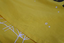 Load image into Gallery viewer, Sp5der スパイダー ダブルレイヤード プリント ショートパンツ イエロー ナイロン クモ 蜘蛛 ナイロン サイズM 美品 中古 63575