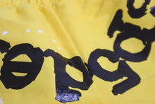 Load image into Gallery viewer, 極美品 Sp5der スパイダー ダブルレイヤード プリント ショートパンツ イエロー ナイロン クモ 蜘蛛 ナイロン サイズM 中古 63576