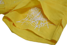 Load image into Gallery viewer, 極美品 Sp5der スパイダー ダブルレイヤード プリント ショートパンツ イエロー ナイロン クモ 蜘蛛 ナイロン サイズM 中古 63576
